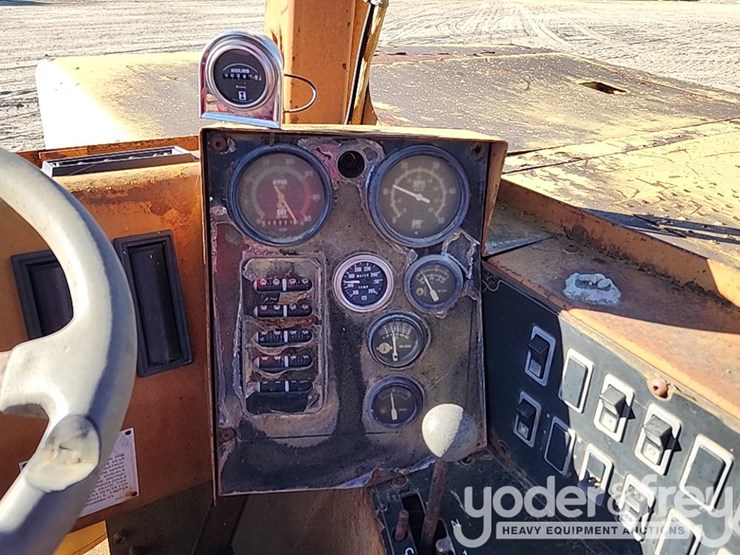 caterpillar-615c-image-35