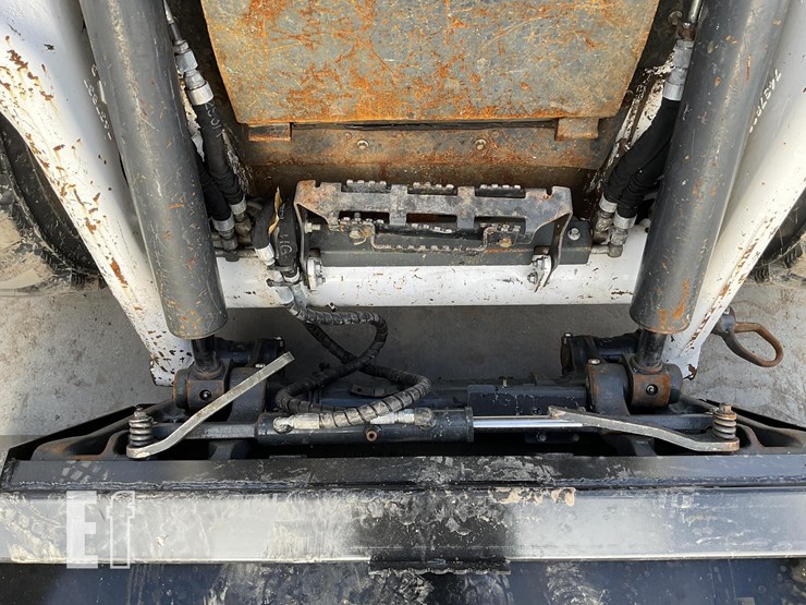 2022-bobcat-s76-image-10