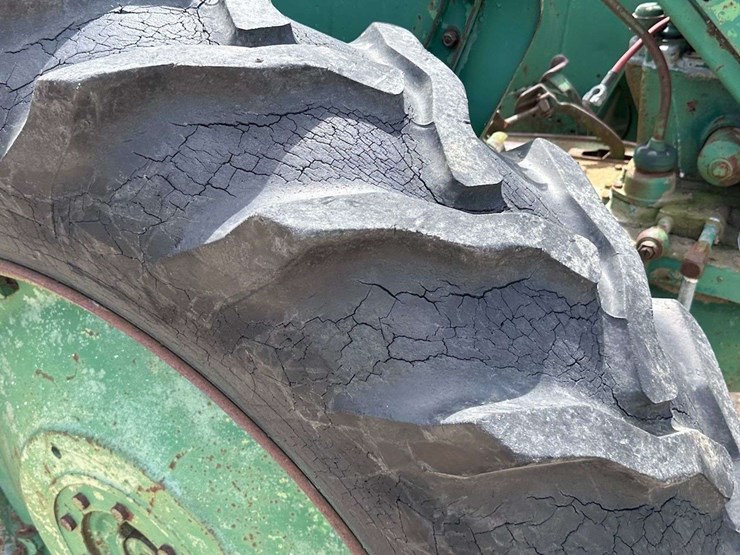 oliver-super-88-gas-row-crop-image-9