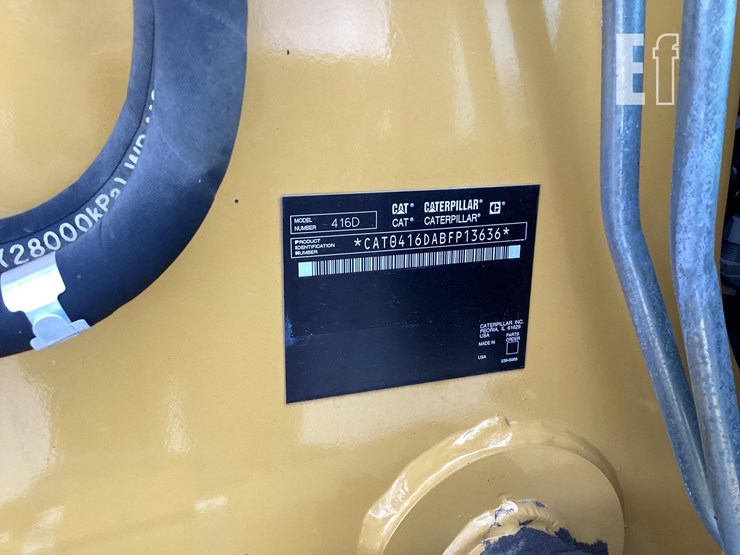 2004-caterpillar-416d-image-17