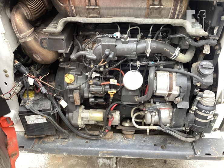 2016-bobcat-s770-image-11