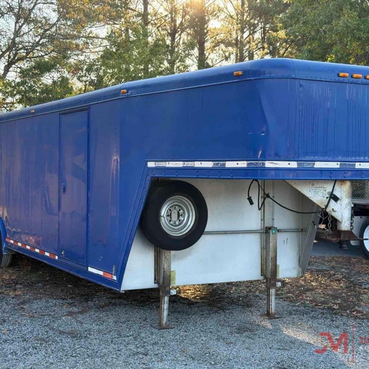 2000 FEATHERLITE ALUMINUM 34' ENCLOSED TRAILER