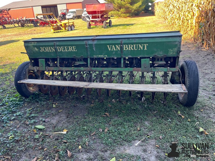 john-deere-8-image-6