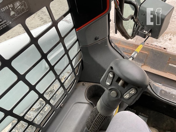 2020-bobcat-s76-image-15