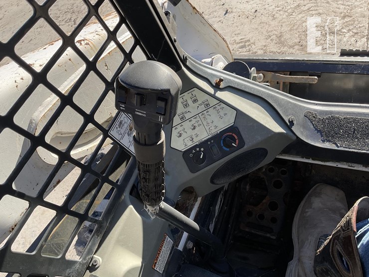 2016-bobcat-s570-image-13