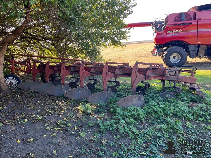 international-720-image-5