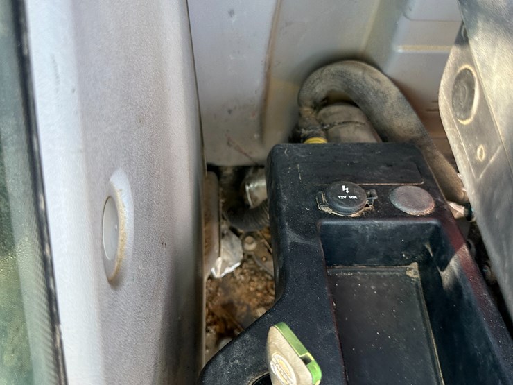 #32825-•-volvo-ec200e-crawler-excavator-image-93