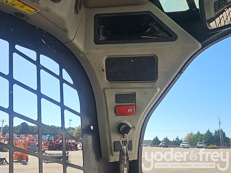 2020-caterpillar-259d3-image-22