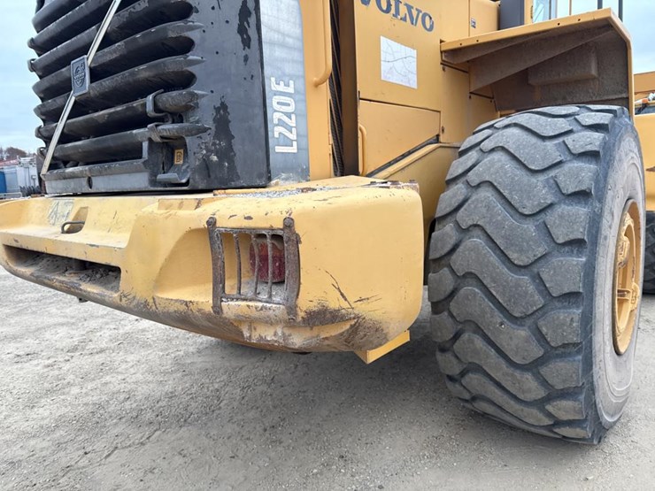 #1911-•-2004-volvo-220e-loader-image-41