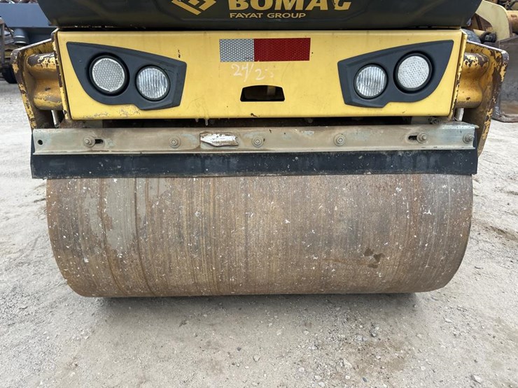2015-bomag-bw120-image-26