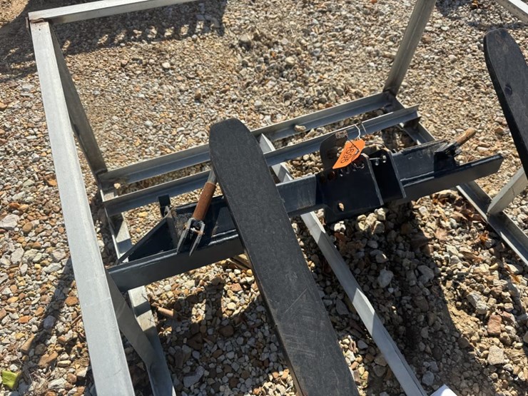 #4696-•-3-point-quick-attach-plate-image-2