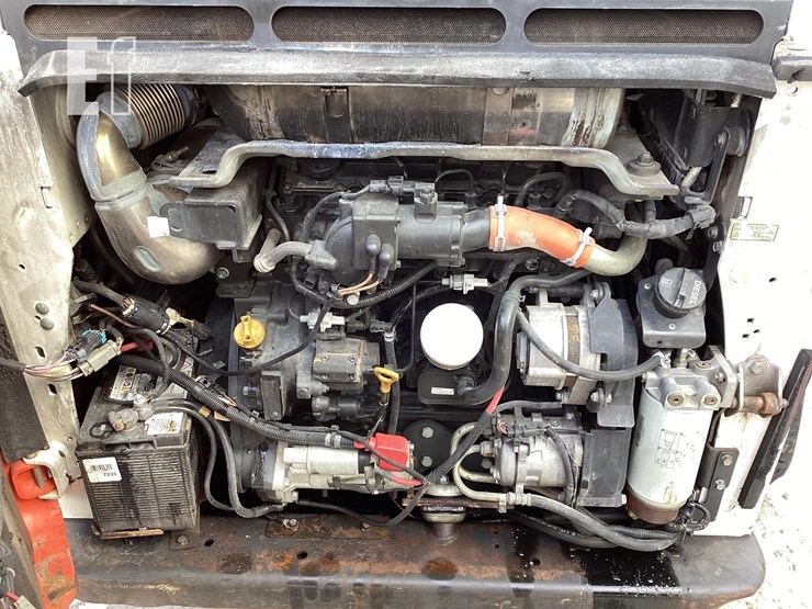 2022-bobcat-t770-image-13