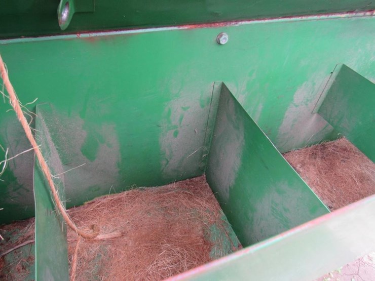 john-deere-337-image-8