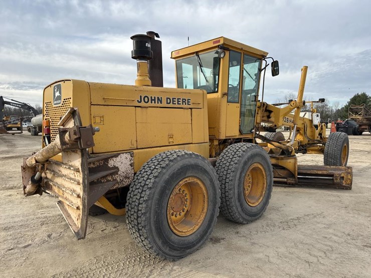 1989-john-deere-6-image-5