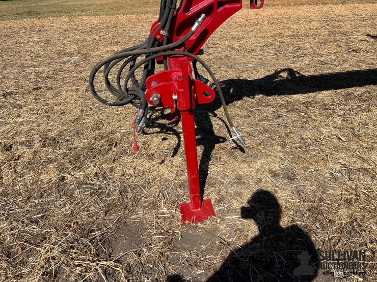 2023-case-ih-2150-image-9