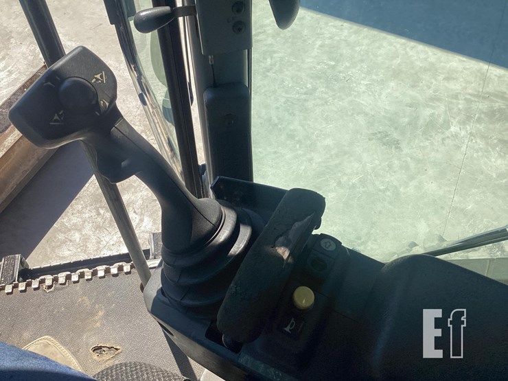 2009-caterpillar-140m-image-16