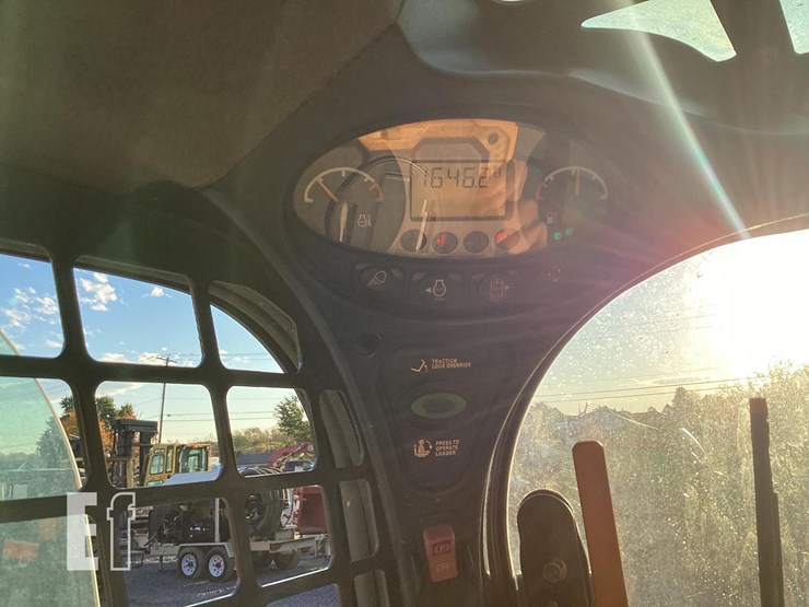 2020-bobcat-t870-image-18