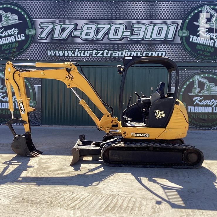 2007 JCB 8040