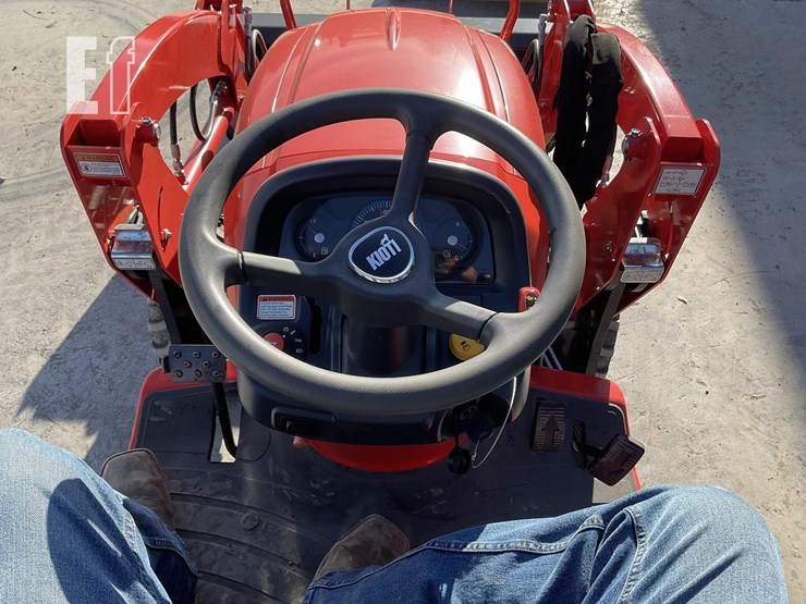 2025-kioti-cs2520-image-18