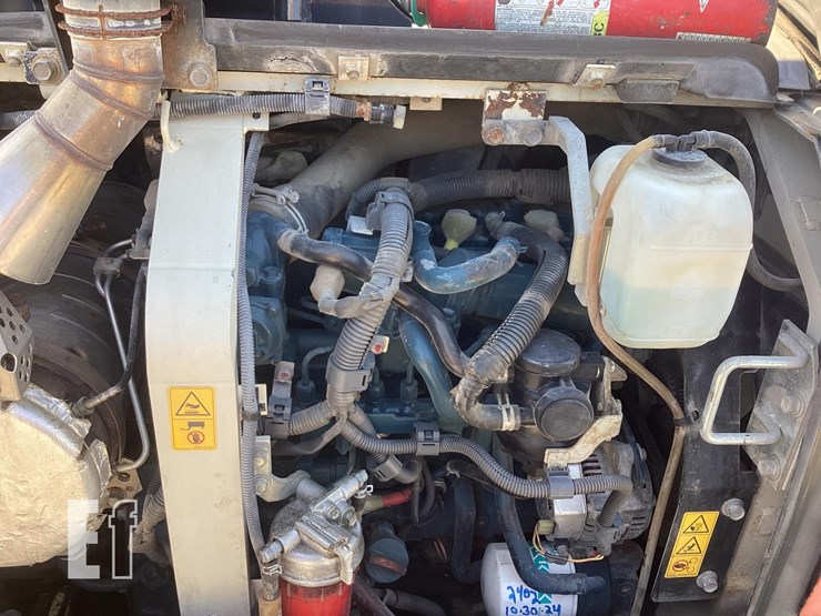 2018-kubota-kx057-4-image-12