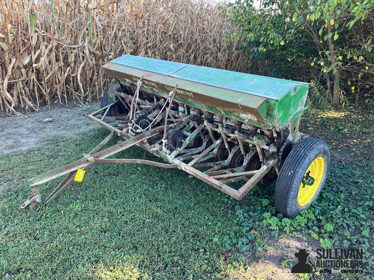 john-deere-8-image-1