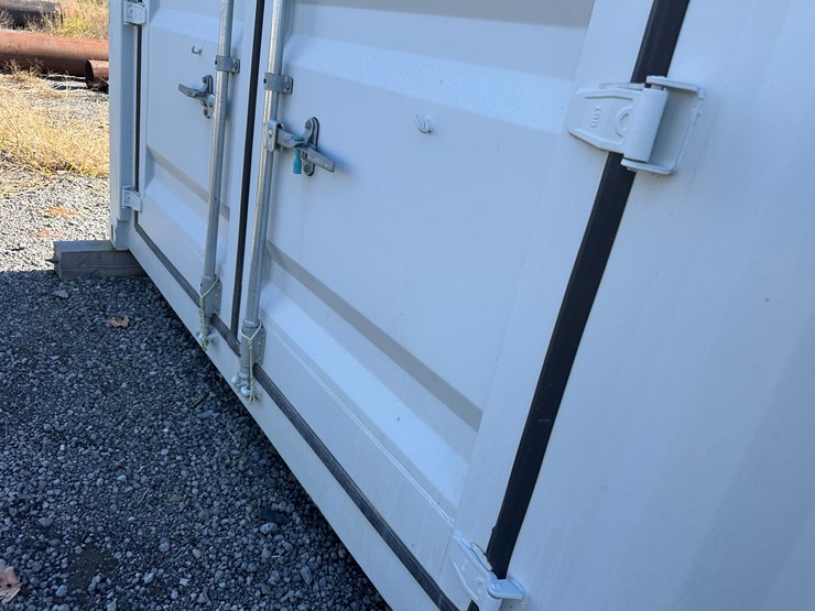 #32803-•-40'-shipping-container-lypu0143145-image-16