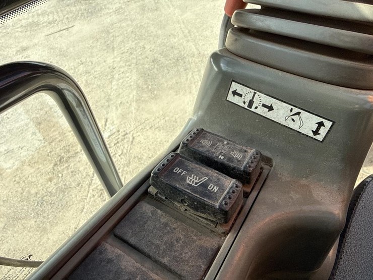 #1882-•-2012-hitachi-350lc-excavator-image-50