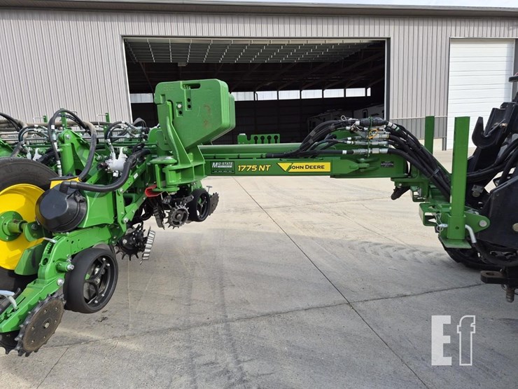 john-deere-1775-image-4
