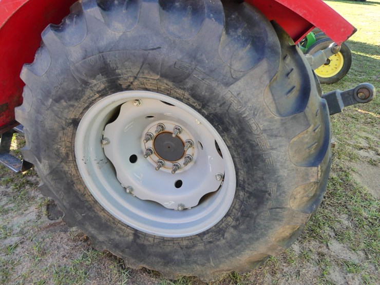 massey-ferguson-4710-image-11