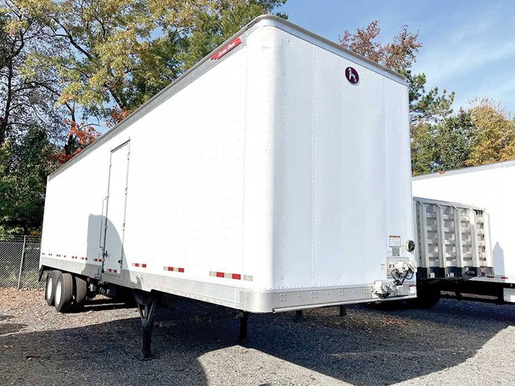 2019-great-dane-van-image-1