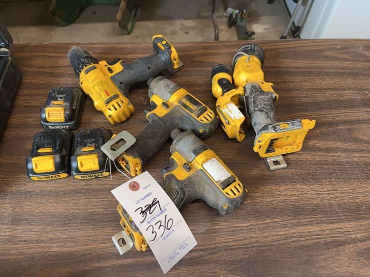 group-dewalt-cordless-tools---no-charger-image-1
