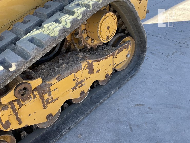 2020-caterpillar-259d3-image-9
