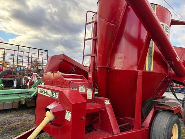 gehl-135-image-12
