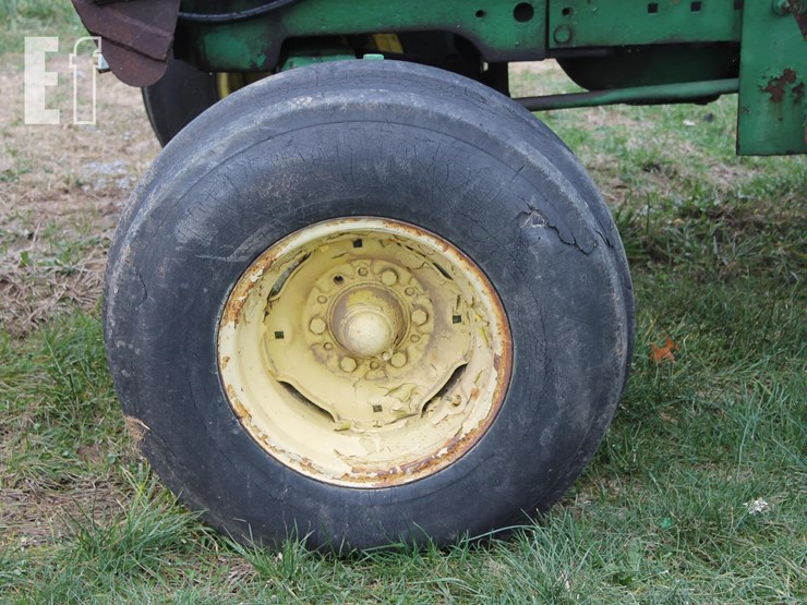 john-deere-2030-image-3