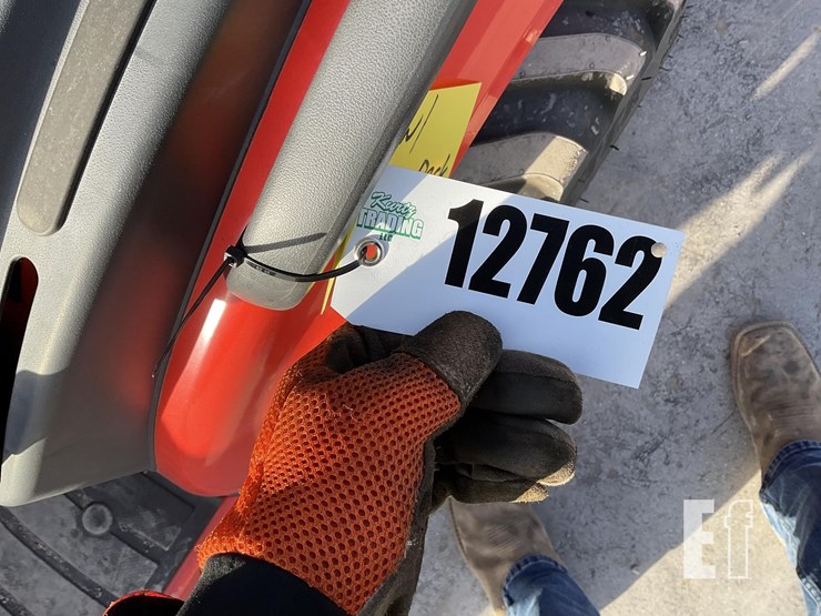 2025-kioti-cs2520-image-20