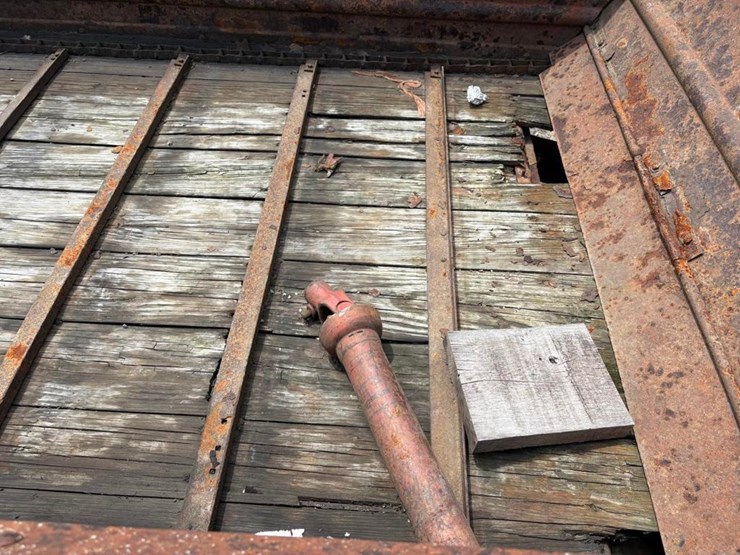 new-holland-518-image-5