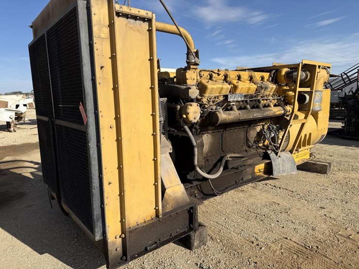 1971-caterpillar-d398-image-2