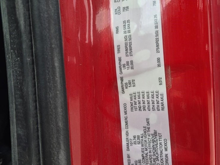 2018-freightliner-cascadia-116-image-32