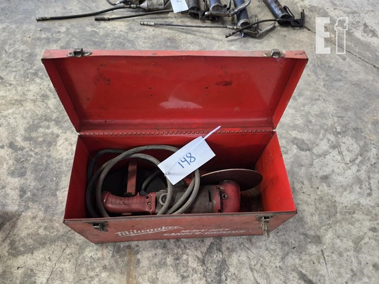 milwaukee-grinder-image-1