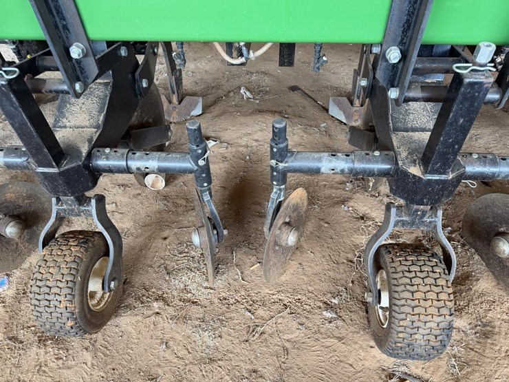 2021-b-&-h-9100-image-11