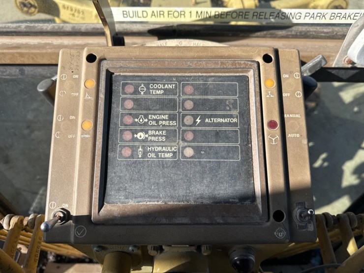 1984-caterpillar-140g-image-44