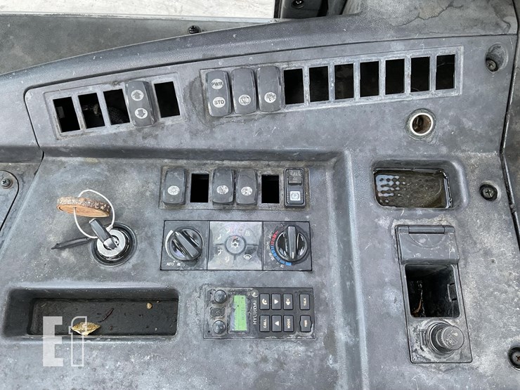 2020-hyundai-80d-9-image-12