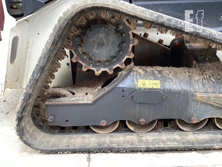 2021-bobcat-t76-image-12