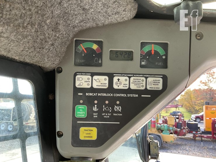 2002-bobcat-763g-image-17