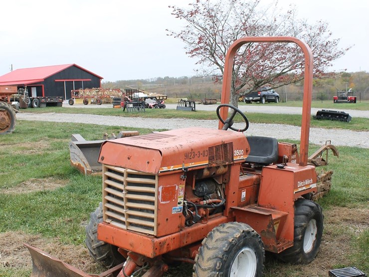 ditch-witch-3500-image-3