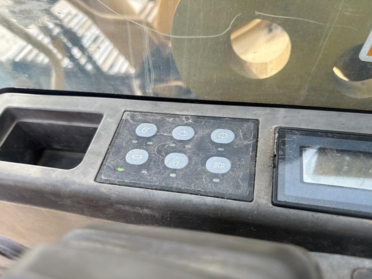 2004-caterpillar-325cl-image-47