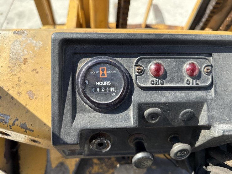 #5082-•-tcm-fvd25-forklift-image-21