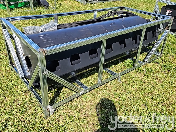 unused-jct-heavy-duty-vibratory-roller-to-suit-skidsteer-image-4