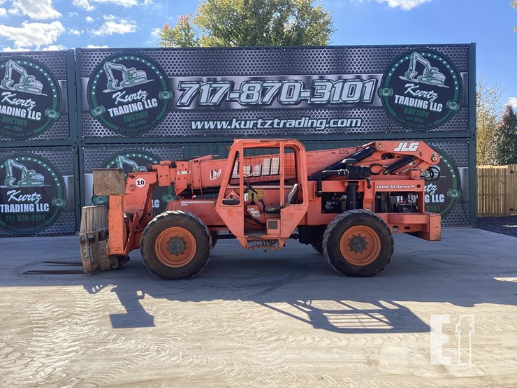 2006-lull-1044c-54-image-1