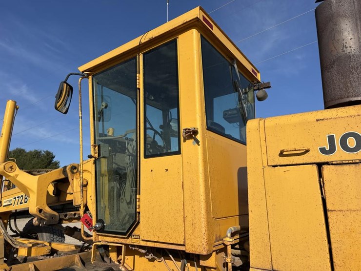 1989-john-deere-6-image-31